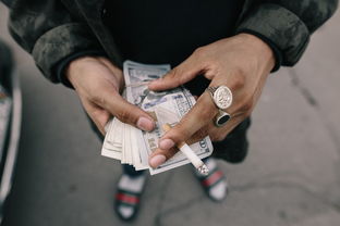 贷款多久不必还本金了  第1张